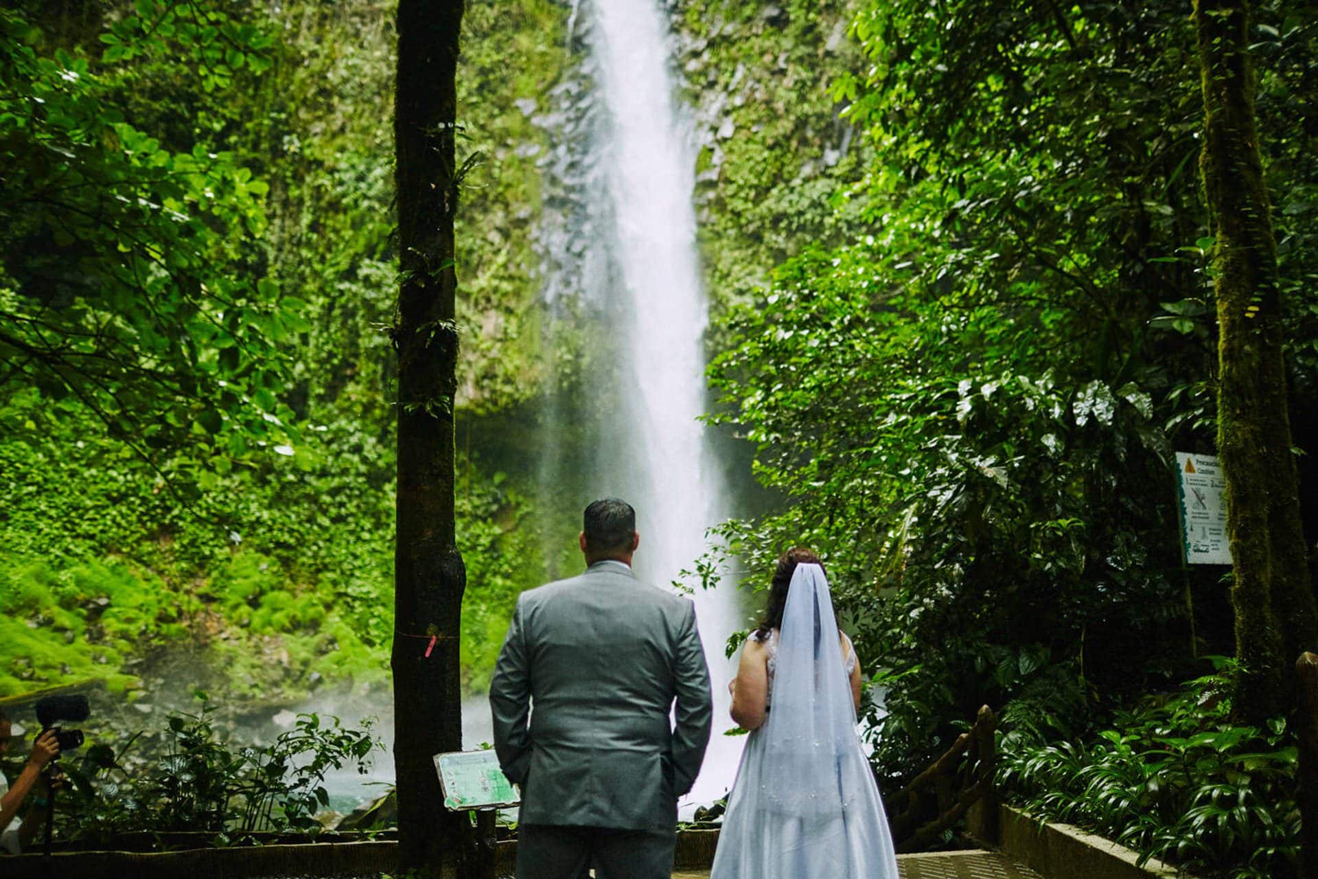 costa rica wedding guide October