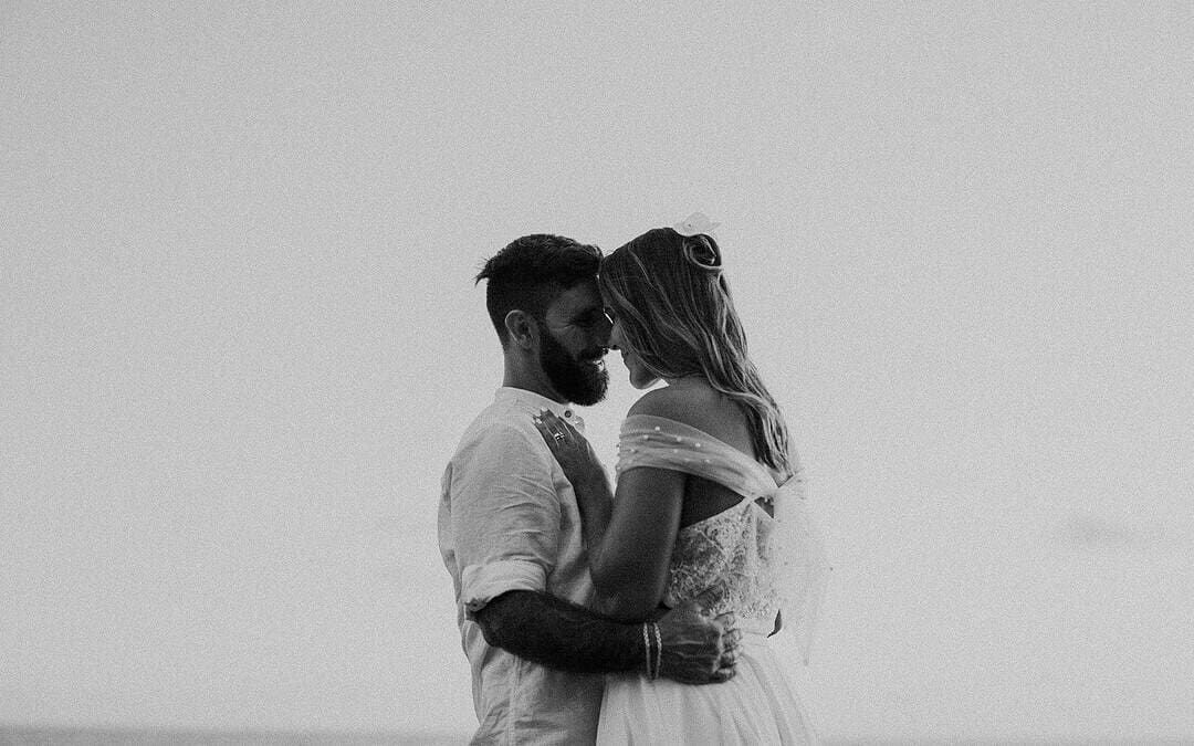 Wedding Photographers in Playa Hermosa: A Beautiful Pacific Coast Celebration