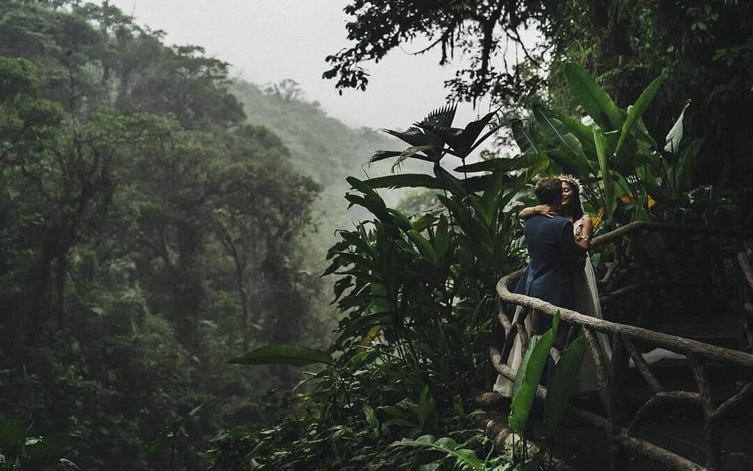 Costa Rica Destination Wedding: 5 Reasons to get married in Paradise.