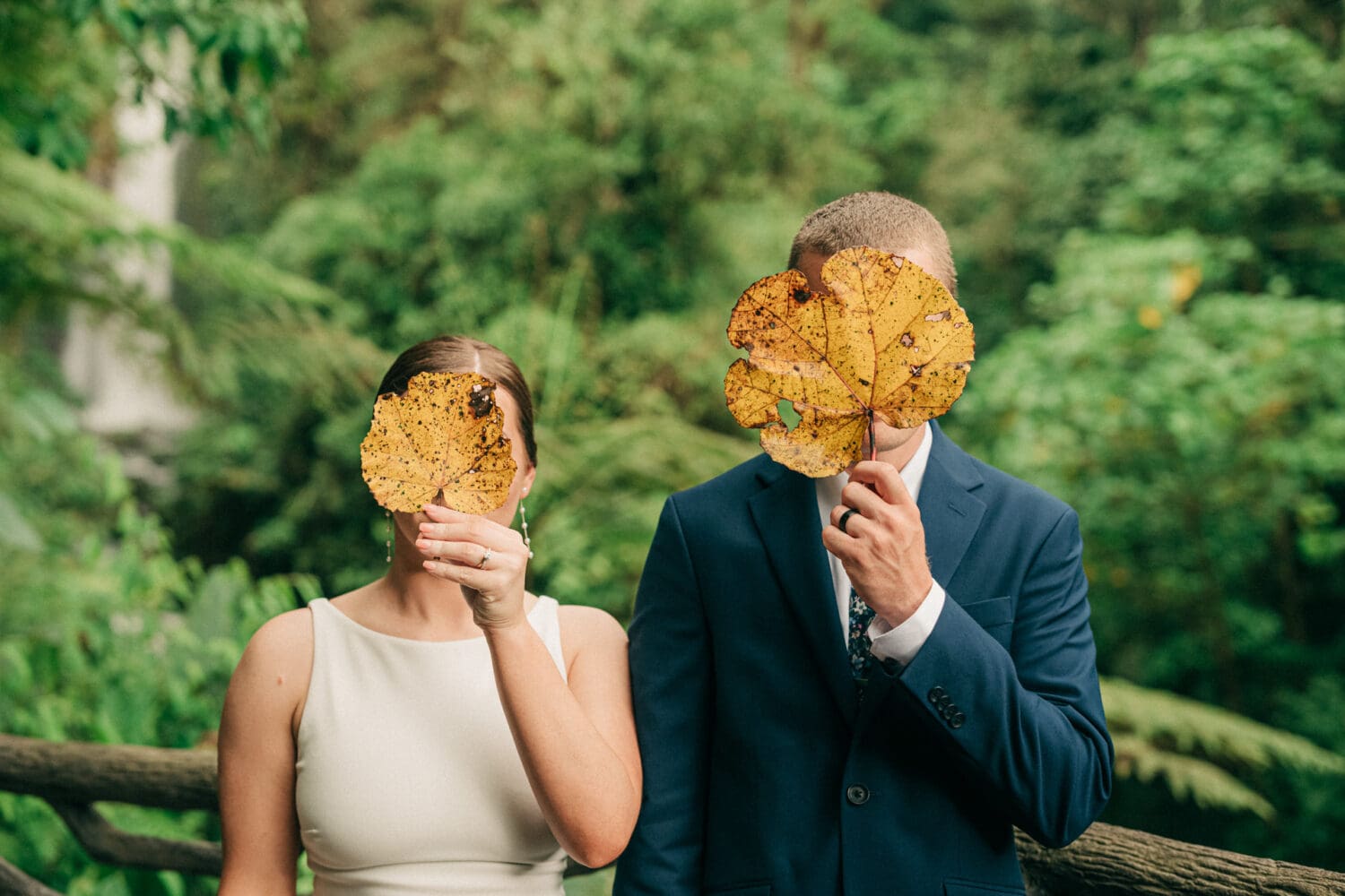 costa rica photographer costa rica wedding photogapher capturing wedding fragments for couples
